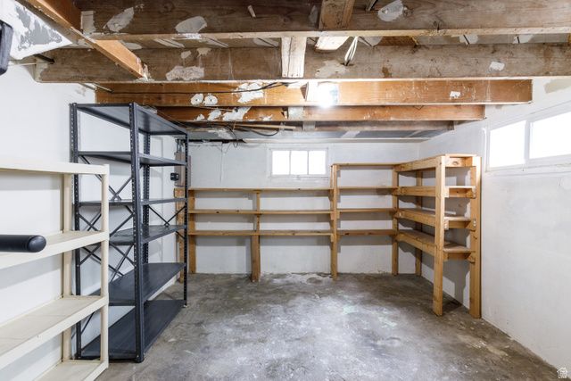 4806 S 2500 W, Roy, UT 84067