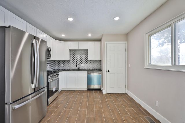 2971 Queensrowe Drive, Columbus, OH 43227