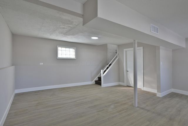 2971 Queensrowe Drive, Columbus, OH 43227