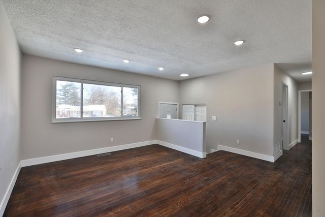 2971 Queensrowe Drive, Columbus, OH 43227