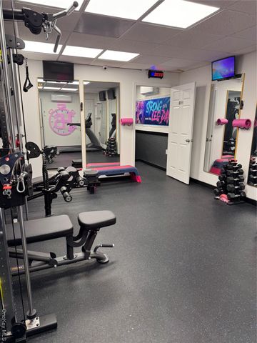 2990 Bruckner Boulevard, Bronx, NY 10465