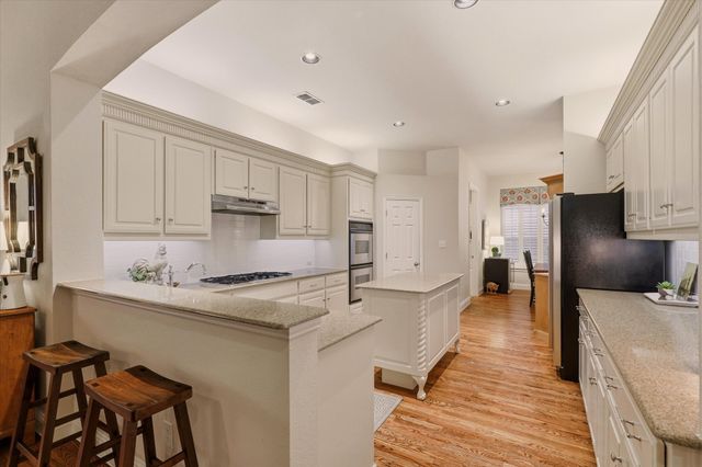2324 Harrisburg Lane, Plano, TX 75025