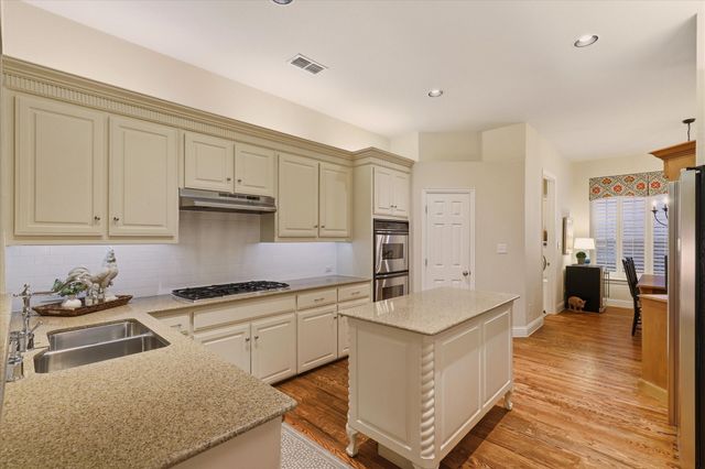 2324 Harrisburg Lane, Plano, TX 75025
