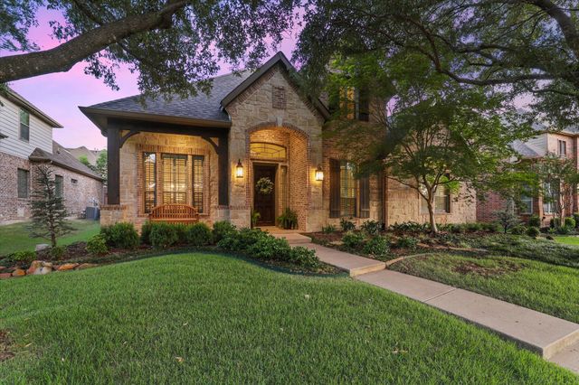 2324 Harrisburg Lane, Plano, TX 75025