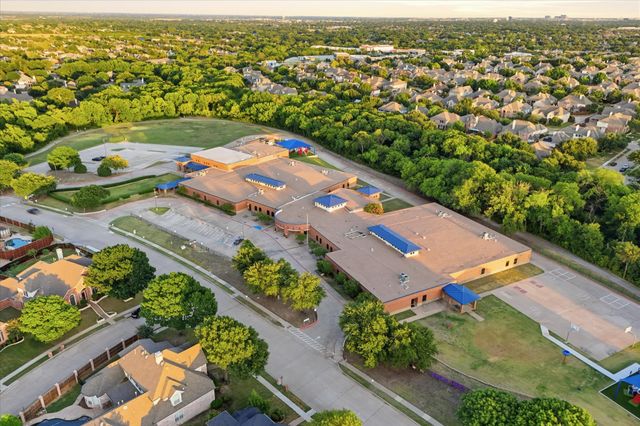 2324 Harrisburg Lane, Plano, TX 75025