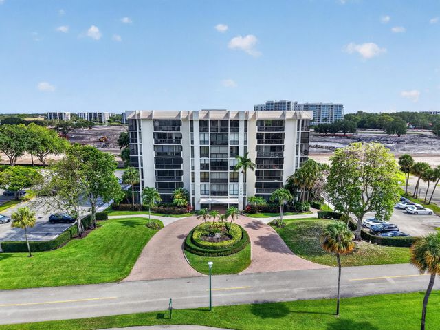 1732 Bridgewood Drive, Boca Raton, FL 33434