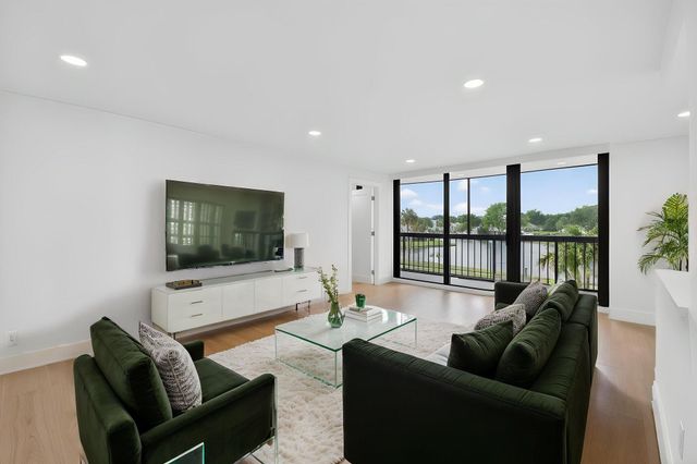 1732 Bridgewood Drive, Boca Raton, FL 33434