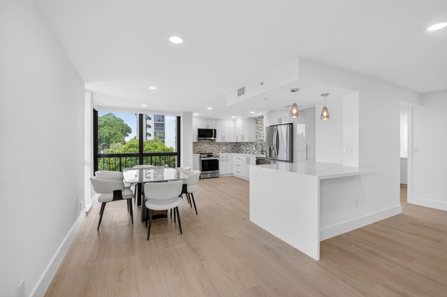 1732 Bridgewood Drive, Boca Raton, FL 33434
