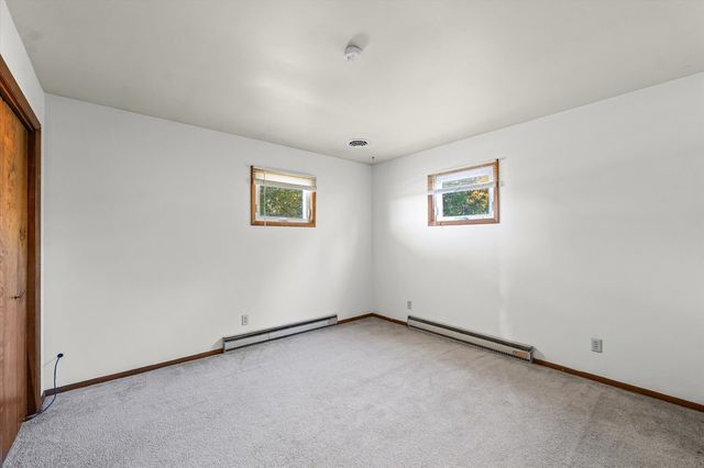 323 N City Line Road, Newman, IL 61942