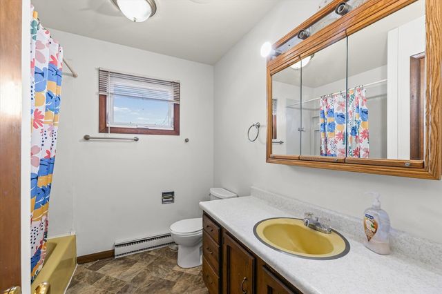 323 N City Line Road, Newman, IL 61942