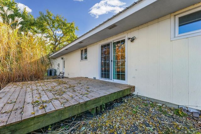 323 N City Line Road, Newman, IL 61942