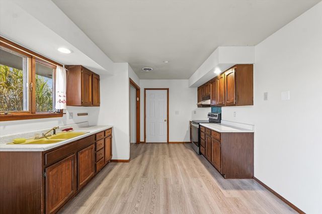 323 N City Line Road, Newman, IL 61942