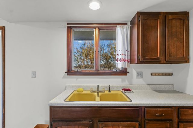 323 N City Line Road, Newman, IL 61942