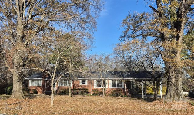 506 Hearne Farm Road, Mount Gilead, NC 27306