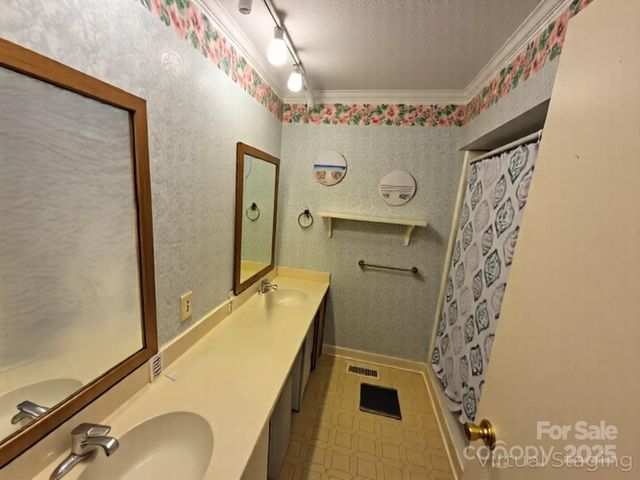 506 Hearne Farm Road, Mount Gilead, NC 27306