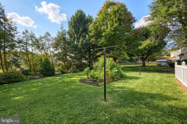 717 ASH DR, Hanover, PA 17331
