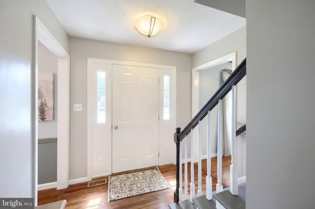 717 ASH DR, Hanover, PA 17331