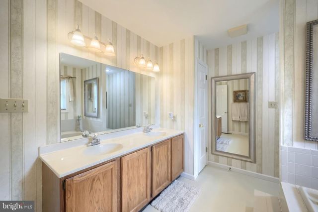 717 ASH DR, Hanover, PA 17331