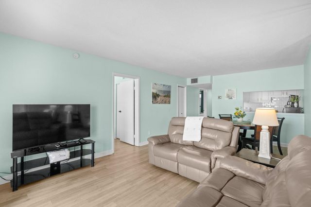 601 Mitchell Dr Apt 507, Myrtle Beach, SC 29577
