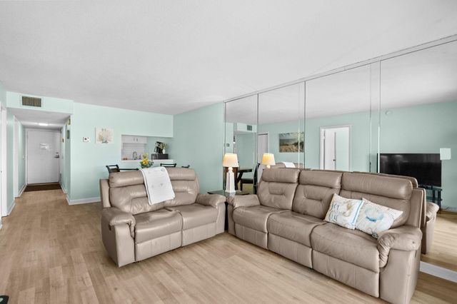 601 Mitchell Dr Apt 507, Myrtle Beach, SC 29577