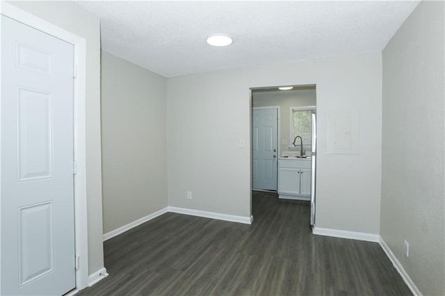 2065 Alison Court Unit 8, Atlanta, GA 30311