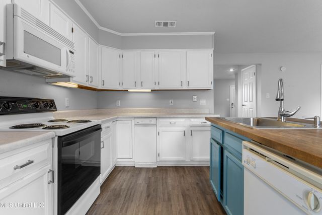 495 Popps Ferry Road, 5, Biloxi, MS 39531