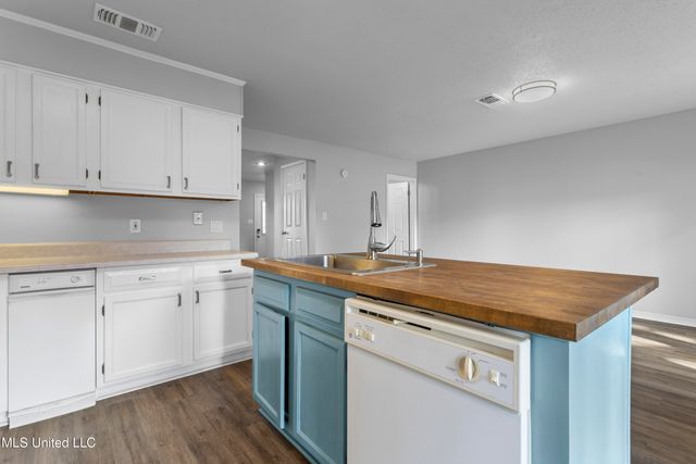 495 Popps Ferry Road, 5, Biloxi, MS 39531