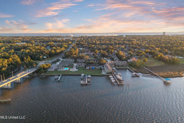 495 Popps Ferry Road, 5, Biloxi, MS 39531