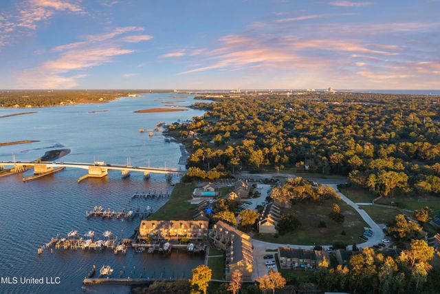 495 Popps Ferry Road, 5, Biloxi, MS 39531