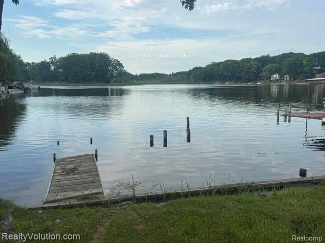 4765 Northway Drive, Attica, MI 48412