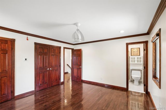 300 Ellen Place, Jericho, NY 11753