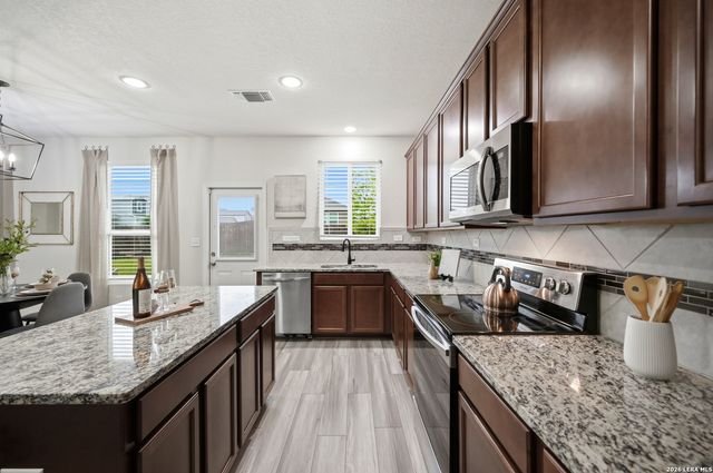 456 Nova Zembla, New Braunfels, TX 78130