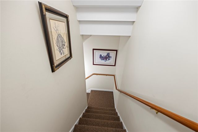 63 Lake Point Lane, Hartwell, GA 30643