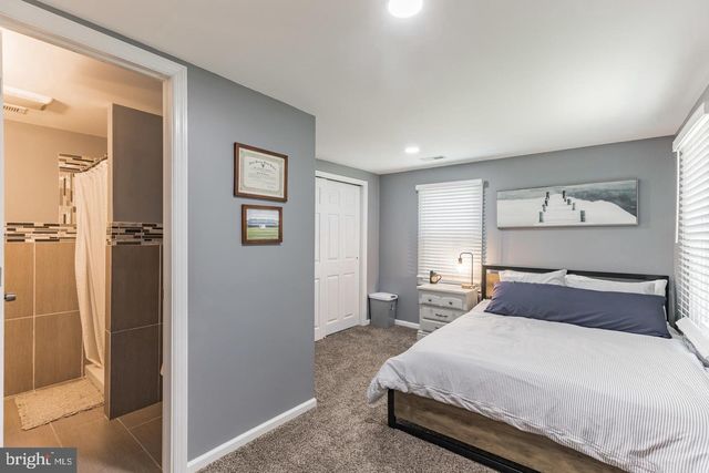 215 W GLOUCESTER PIKE, Barrington, NJ 08007