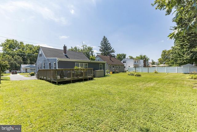 215 W GLOUCESTER PIKE, Barrington, NJ 08007