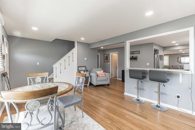215 W GLOUCESTER PIKE, Barrington, NJ 08007