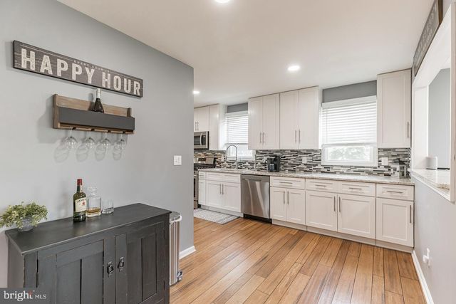 215 W GLOUCESTER PIKE, Barrington, NJ 08007