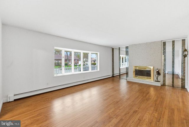 100 CARNINE, Ewing, NJ 08628