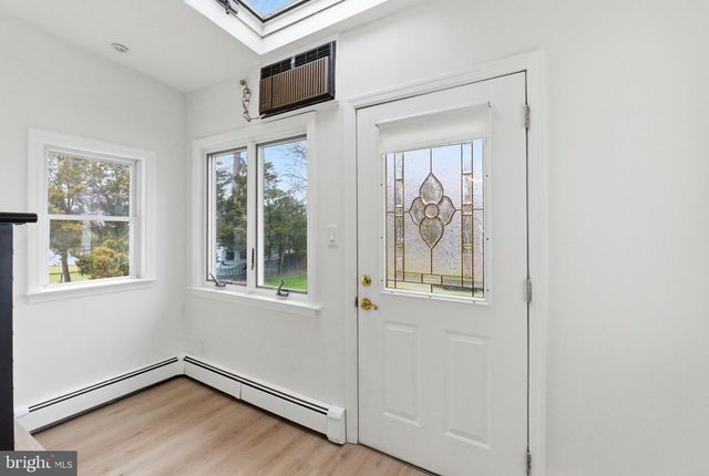 100 CARNINE, Ewing, NJ 08628