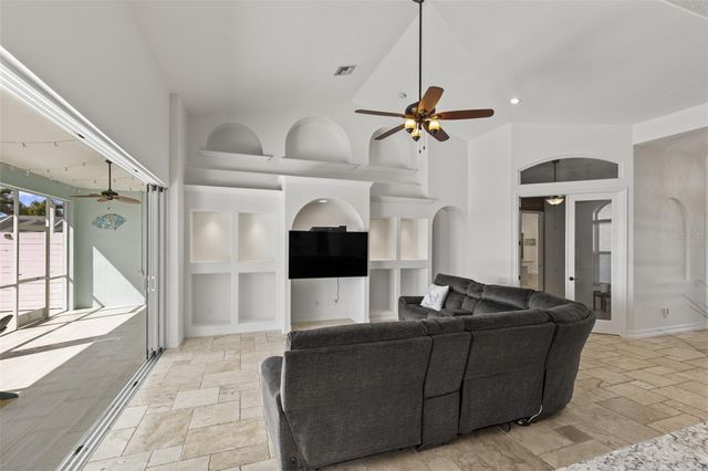 2114 SW 29TH TERRACE, Cape Coral, FL 33914