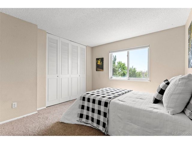 1115 E 10th Ave, Broomfield, CO 80020