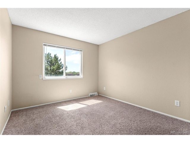 1115 E 10th Ave, Broomfield, CO 80020