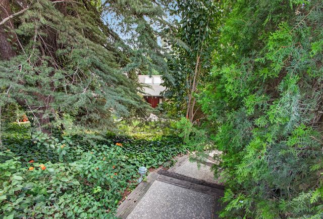 2920 Scenic Bend, Modesto, CA 95355