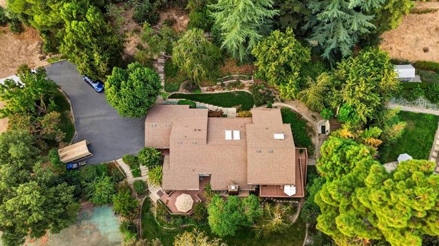 2920 Scenic Bend, Modesto, CA 95355