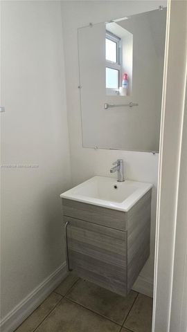 1304 NW 3rd St, Fort Lauderdale, FL 33311