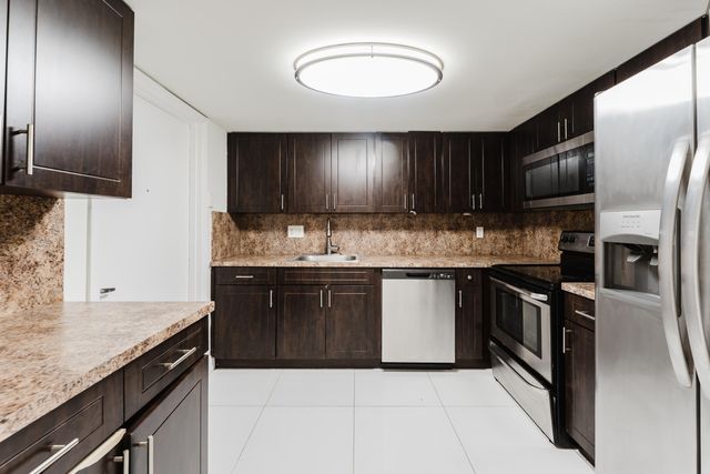 606 NW 13th Street 23, Boca Raton, FL 33486