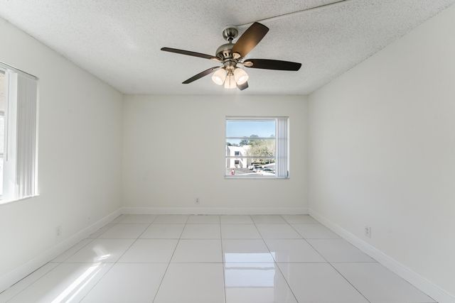 606 NW 13th Street 23, Boca Raton, FL 33486