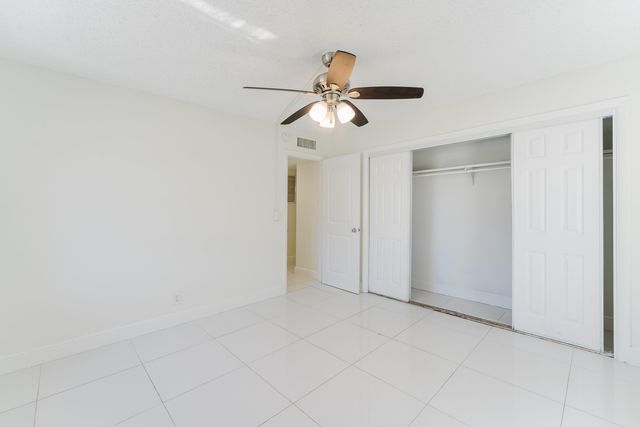606 NW 13th Street 23, Boca Raton, FL 33486