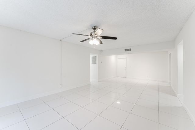 606 NW 13th Street 23, Boca Raton, FL 33486