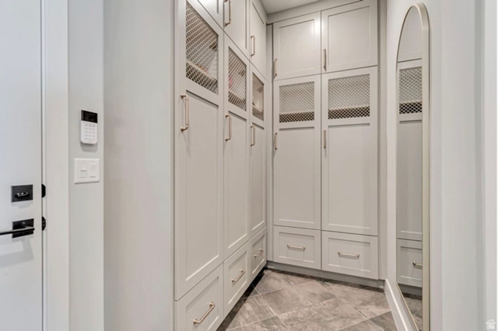 Image 10 of property listing at 8017 S RED BARON LN, West Jordan, UT 84081